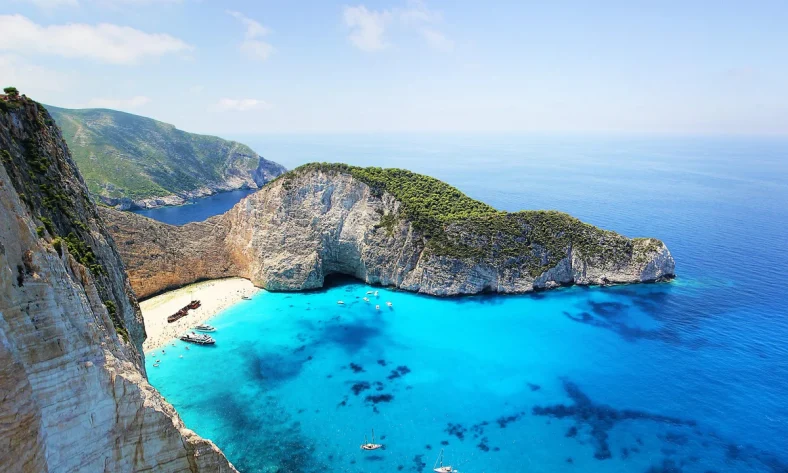 Pantai di Yunani